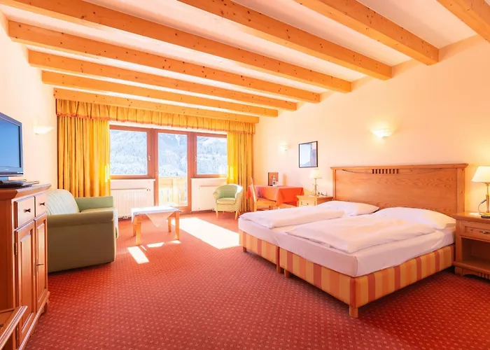Hotel Schopfenhof San Candido